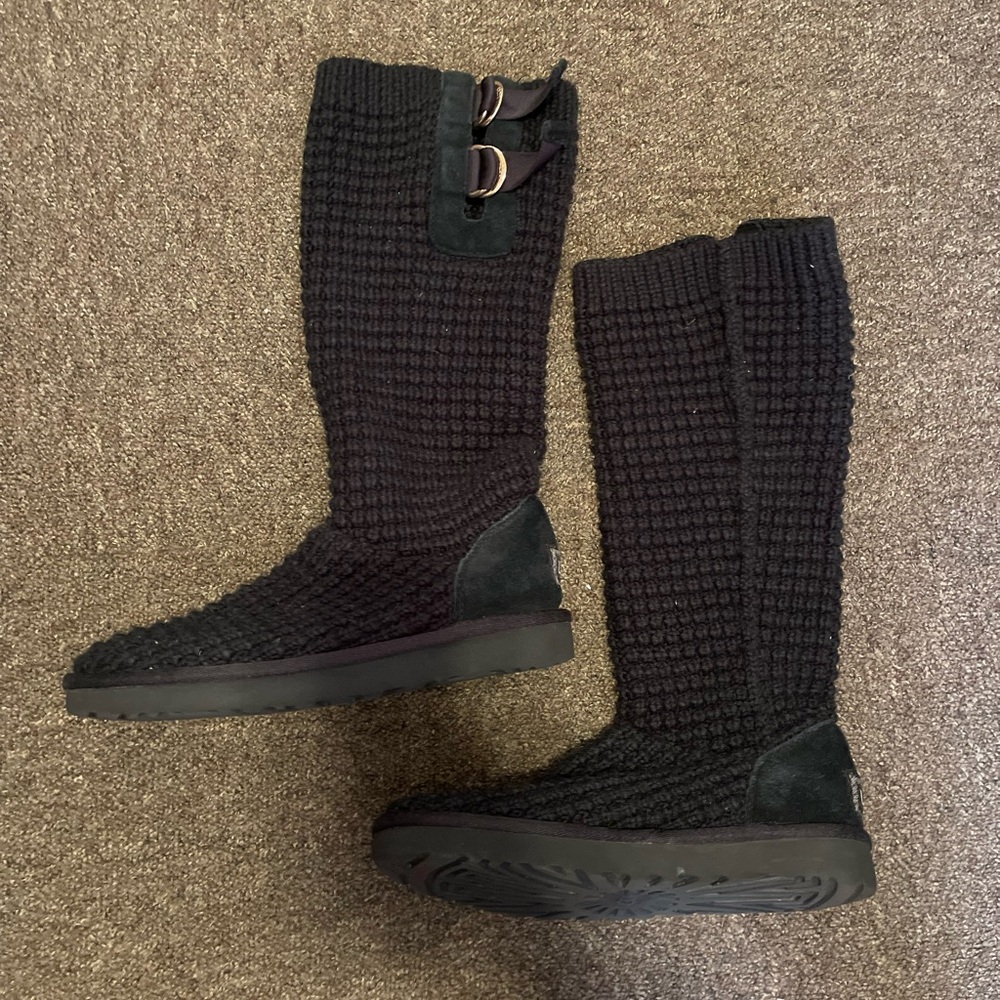 Knitted Uggs